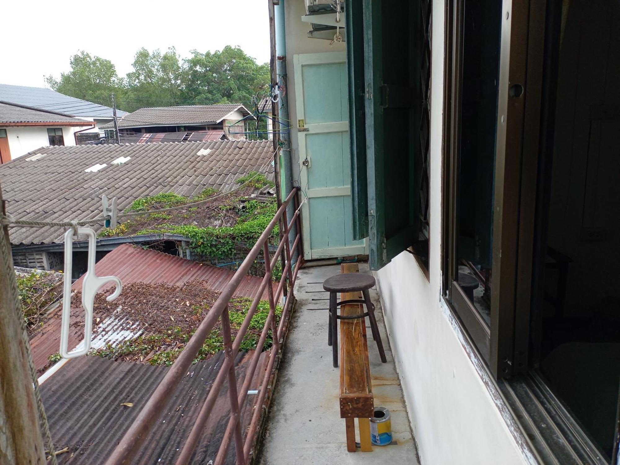 Np Guesthouse Trat Kültér fotó
